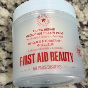 First Aid Beauty Radiance Pads New! With Seal!